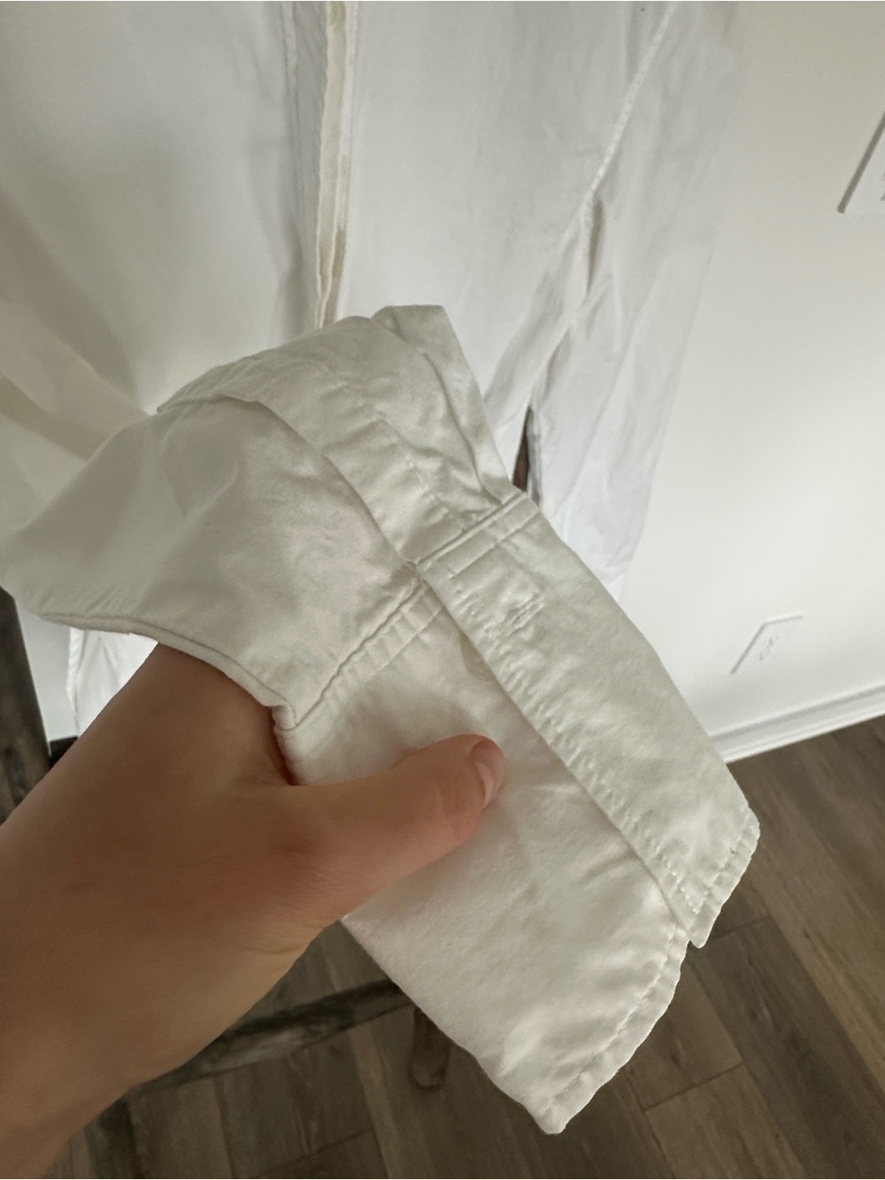 H&M Classic White Button-Down Shirt XS - Picture 9 of 10